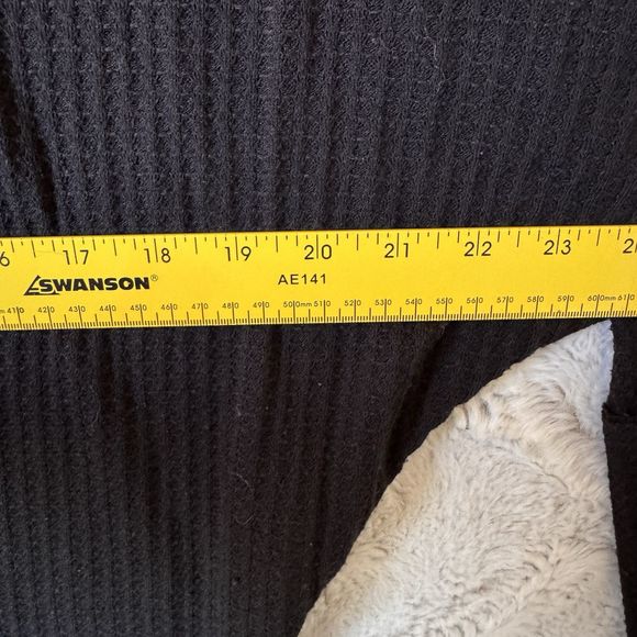 Umgee Sweater Top Small Off Shoulder Black Embroidered Floral Dolman Waffle Knit - Picture 12 of 13